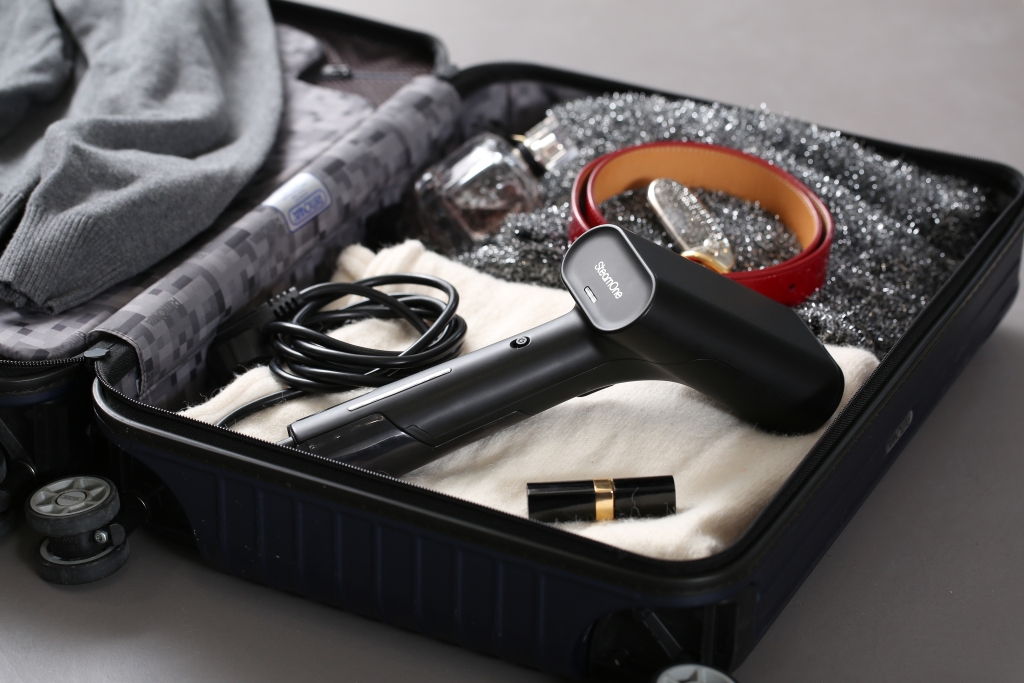 steamer inside luggage.jpg